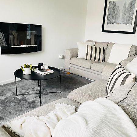 Home In Solihull - Near Nec, Bhx & Solihull Town Centre Μπέρμιγχαμ Εξωτερικό φωτογραφία