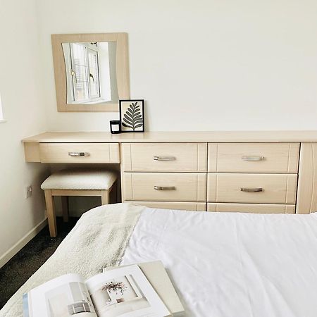 Home In Solihull - Near Nec, Bhx & Solihull Town Centre Μπέρμιγχαμ Εξωτερικό φωτογραφία