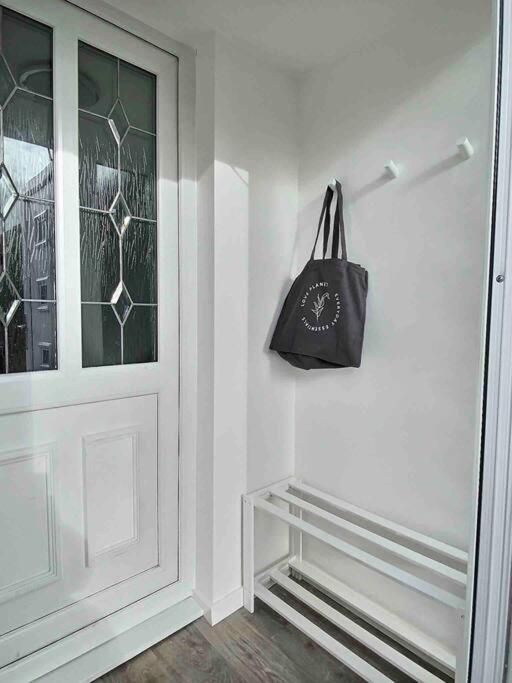 Home In Solihull - Near Nec, Bhx & Solihull Town Centre Μπέρμιγχαμ Εξωτερικό φωτογραφία